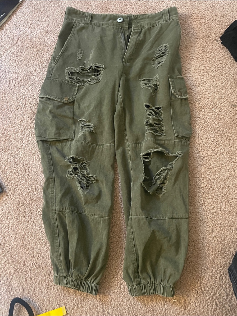 Carmar Distressed Olive Green Cargo Pants